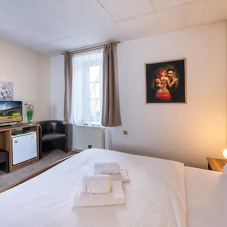 Rodinny Hotel Myslivna Třeboň Extérieur photo