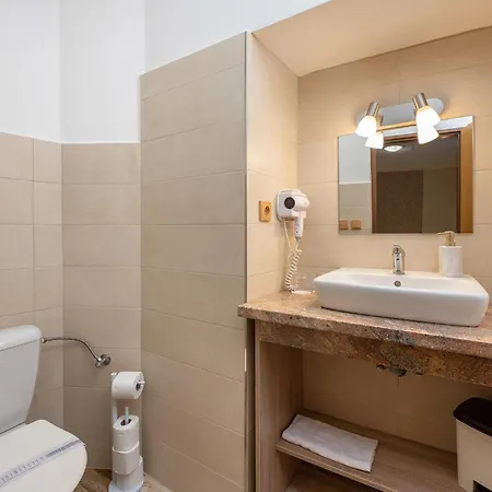 Rodinny Hotel Myslivna Třeboň Extérieur photo