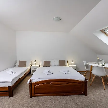Rodinny Hotel Myslivna Třeboň Extérieur photo