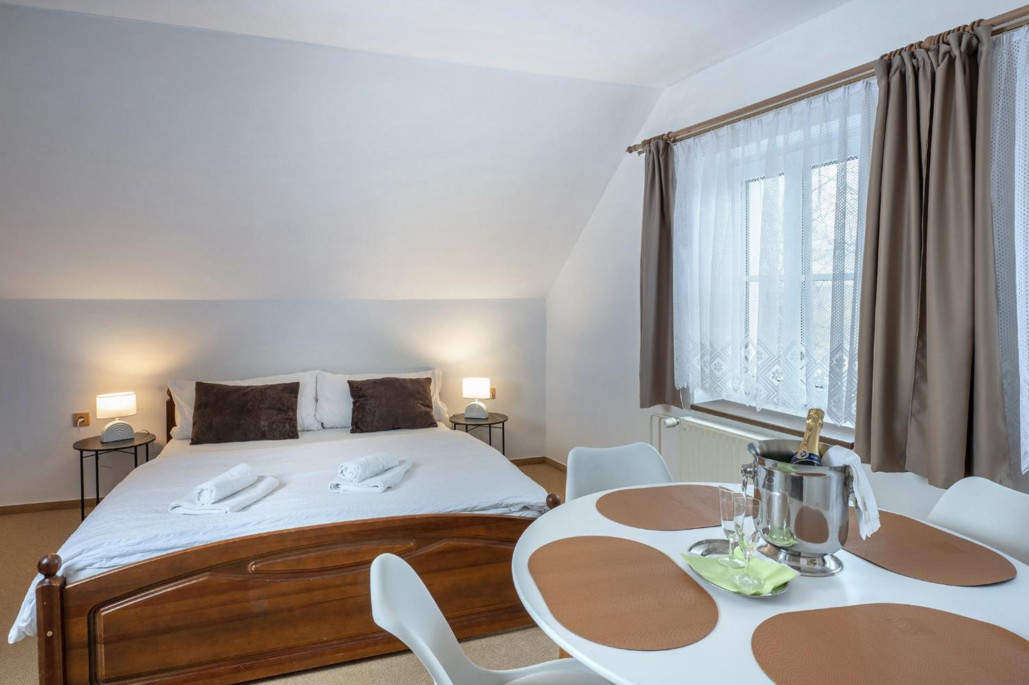Hotel Rodinny Myslivna Trzeboń